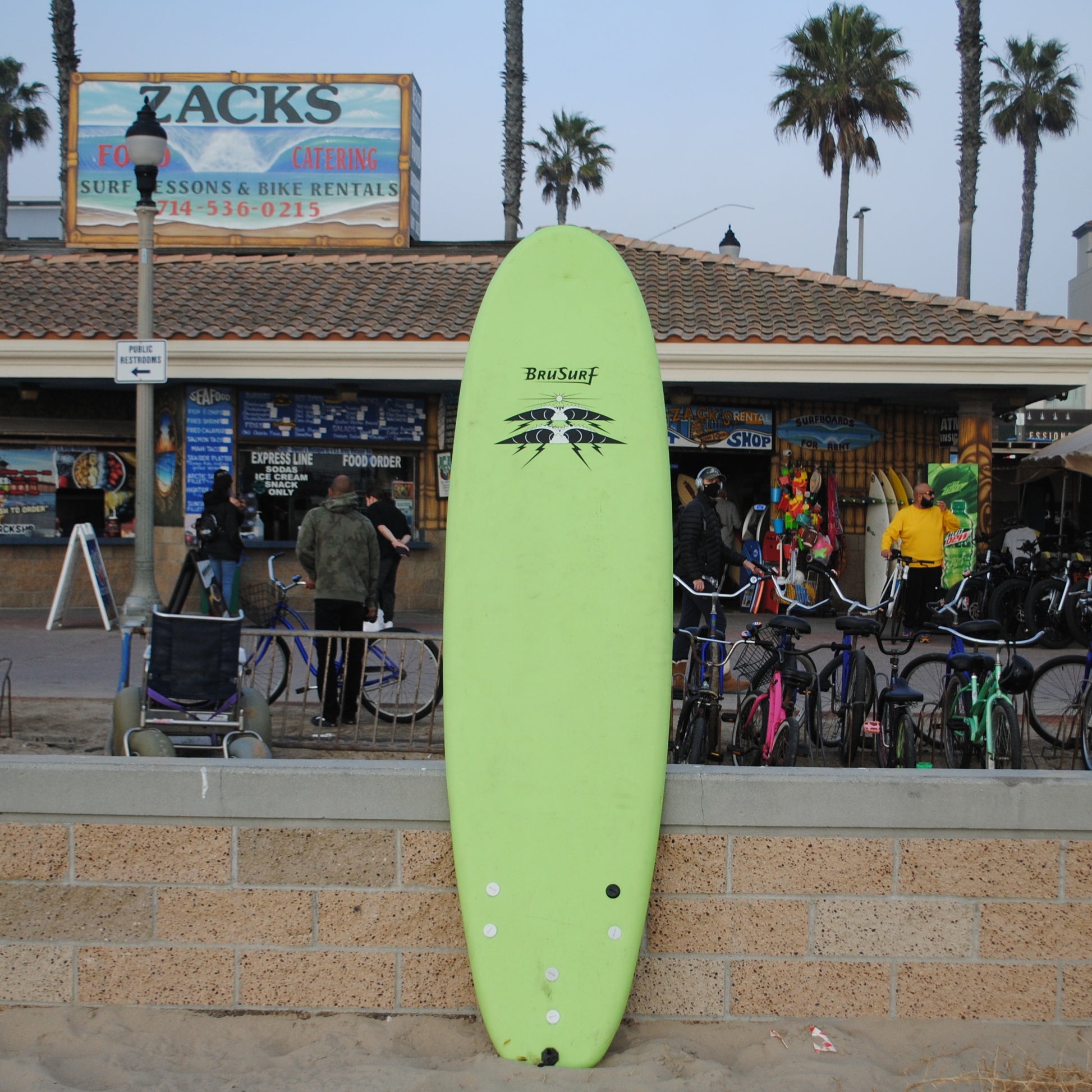 Surfboard rental in Huntington Beach, Orange County, California 92648